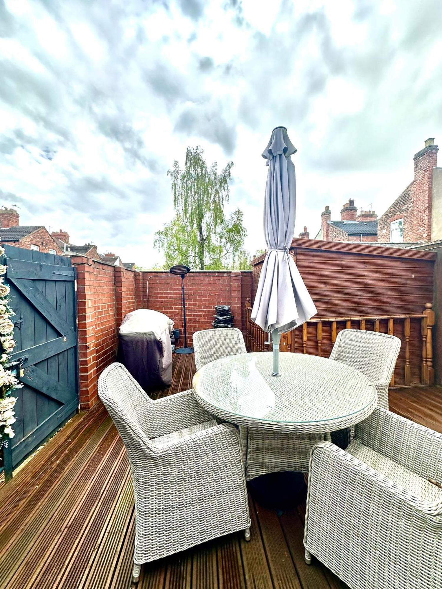Arthur Street, Stylish 3 Bedroom House Кингстон-апон-Халл Экстерьер фото